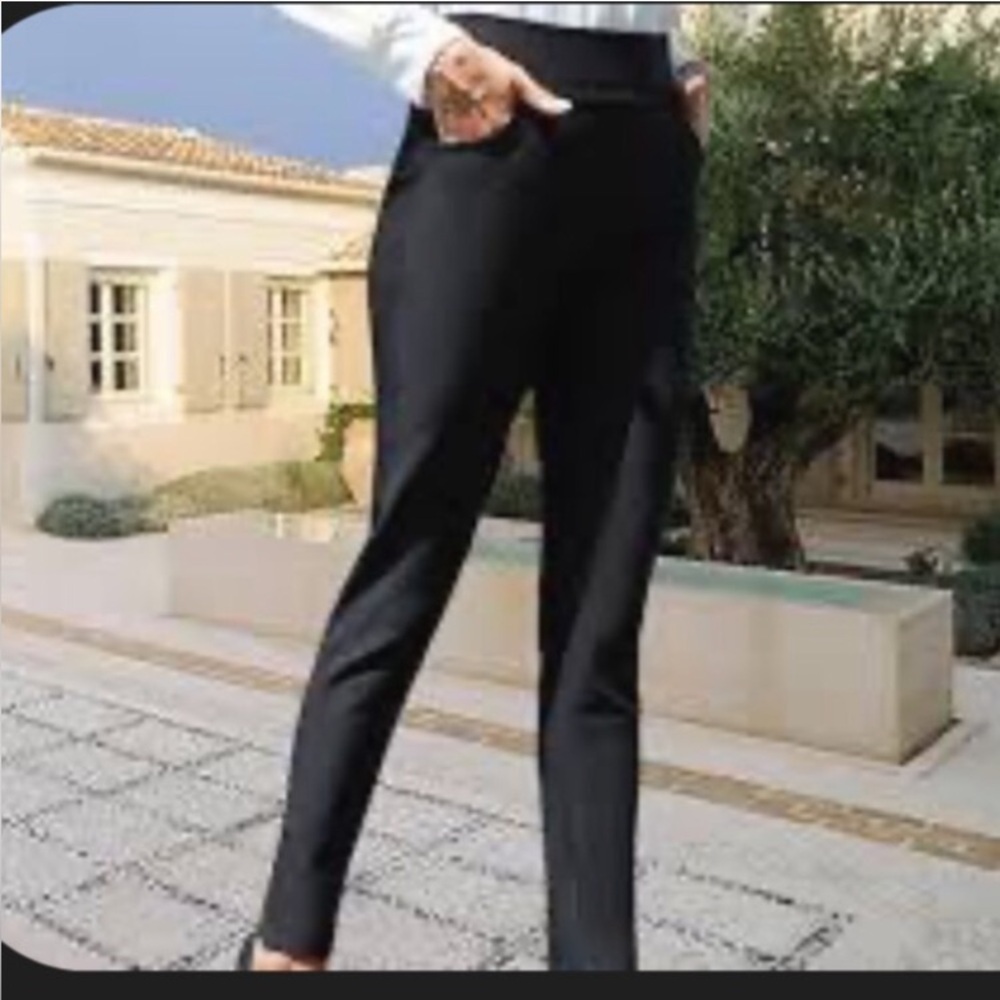 Vince Camuto Black tapered ankle trousers size 6